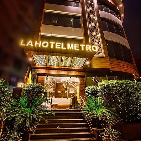 La Hotel Metro Near Bkc Мумбай Екстериор снимка