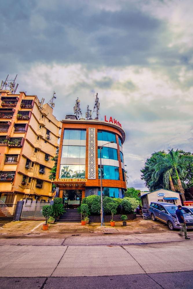 La Hotel Metro Near Bkc Мумбай Екстериор снимка